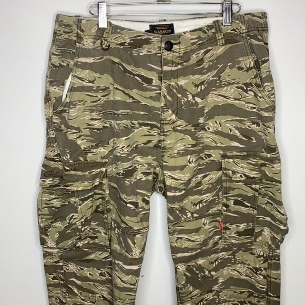 Wassup Camo Cargo Pants: Size Extra Large - Picture 4 of 7